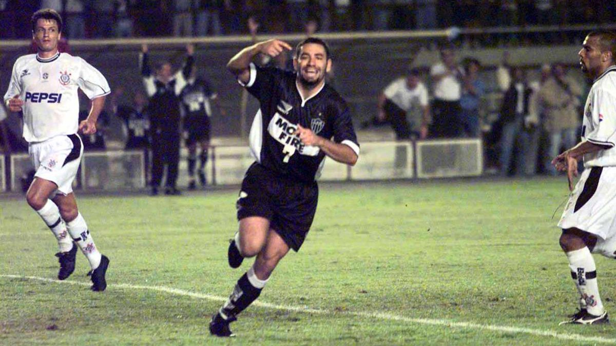 No Galo, Guilherme foi artilheiro da Série A e fez gol quase impossível no Mineirão