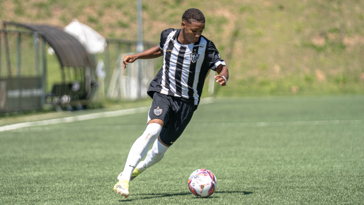 O planejamento do Atlético para Veneno e outras joias do sub-17