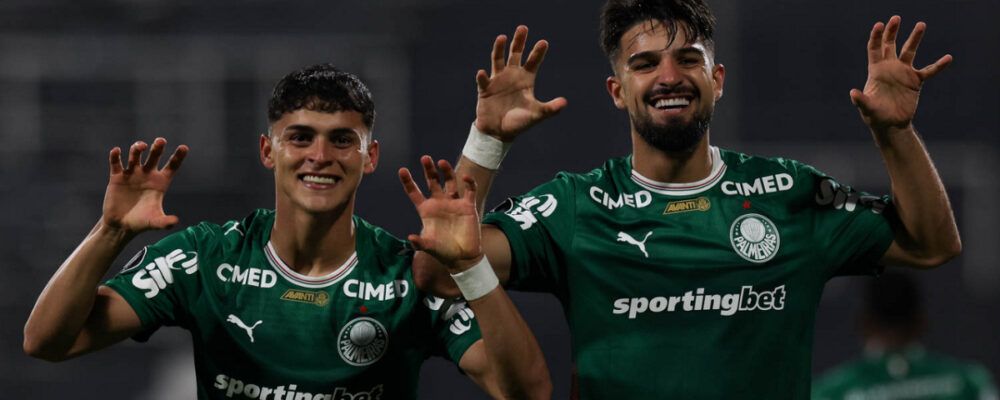 Palmeiras ganha do Sporting Cristal e volta à liderança na Libertadores