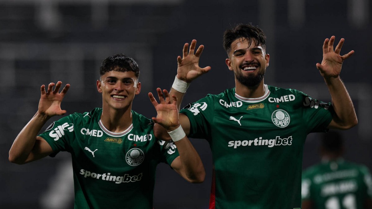 Palmeiras ganha do Sporting Cristal e volta à liderança na Libertadores