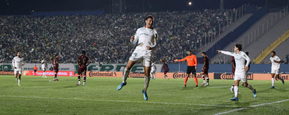 Palmeiras goleia Jacuipense com time misto e avança na Copa do Brasil