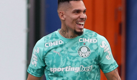 Paulinho reage ao saber que vai para Palmeiras x Santos