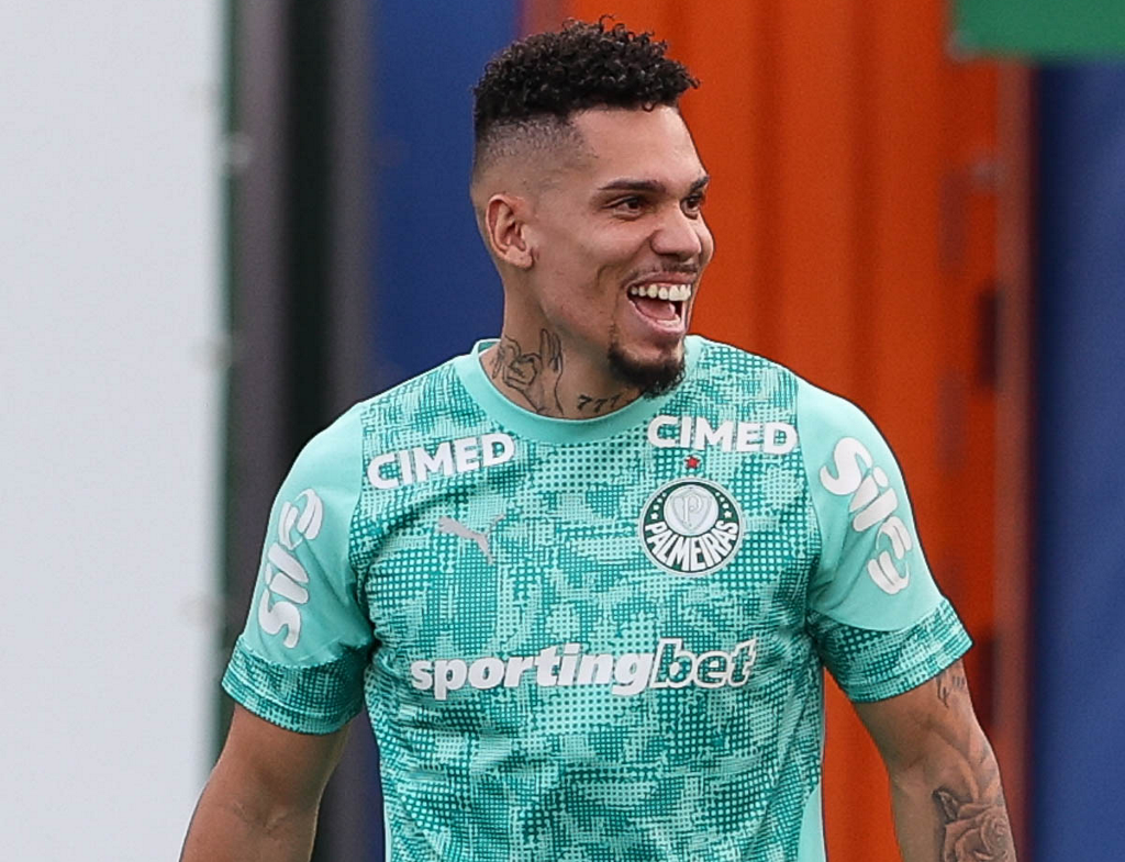 Paulinho reage ao saber que vai para Palmeiras x Santos