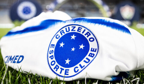 Quanto o Cruzeiro desembolsou com salários e aquisições em 2025?