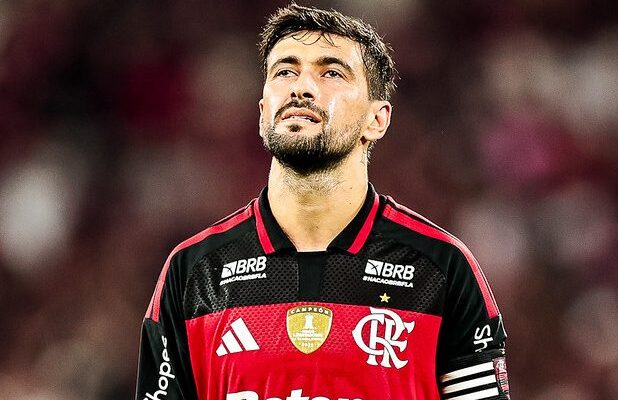 Rival vira exemplo para Arrascaeta no Flamengo; entenda