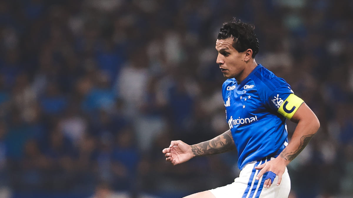 Romero tira responsabilidade do calendário em mês desafiador para Cruzeiro: ‘Preparado’