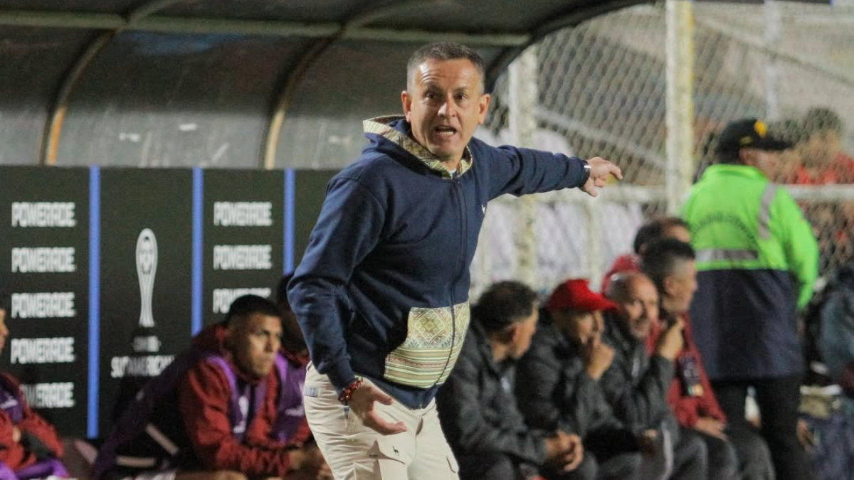 Técnico do Cienciano se irrita após vitória sobre o Atlético: ‘Um salário deles paga o nosso time’