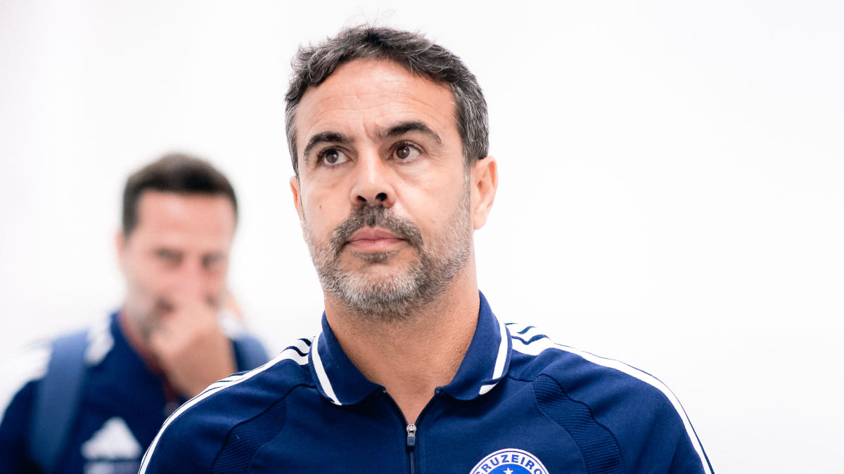 Teme recepção? Artur Jorge se preocupa apenas com ‘determinação’ do Cruzeiro contra o Boca