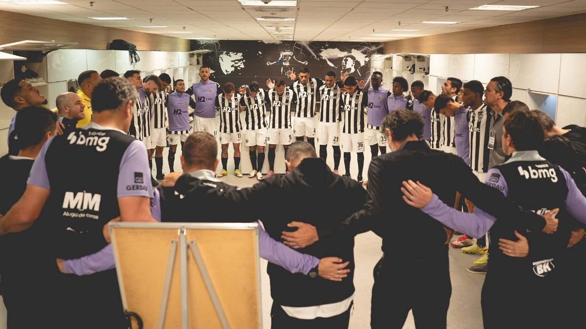 Titular do Atlético desabafa sobre ex-clube: ’11 meses sem receber direito de imagem’