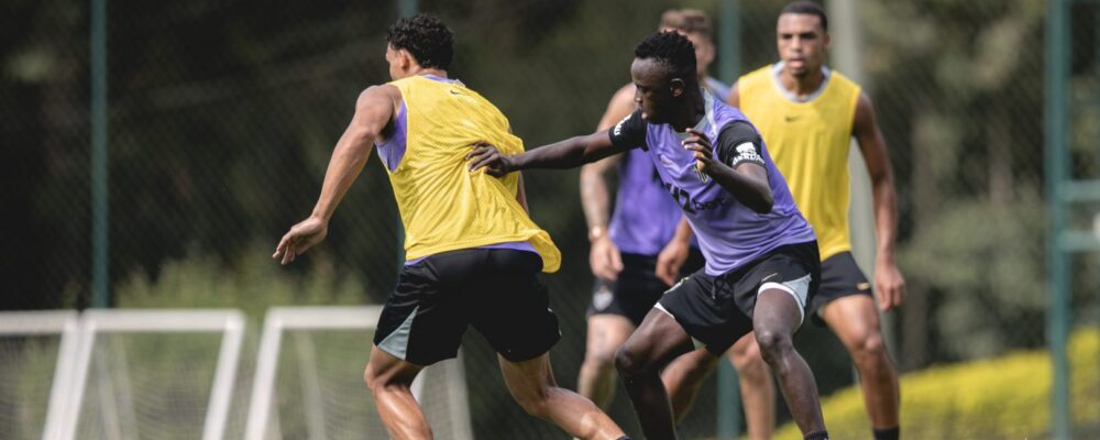 Titular do Atlético evolui em recuperação de lesão e se aproxima de retorno