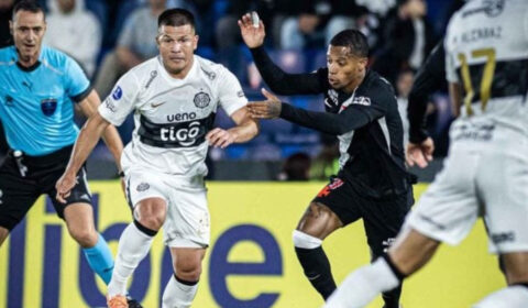 Vasco leva virada do Olimpia e se complica por vaga direta na Sul-Americana