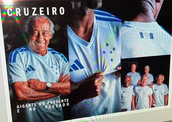 Novo uniforme branco do Cruzeiro