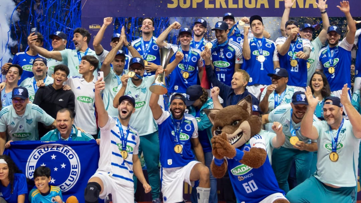 Vôlei: Central multicampeão pelo Cruzeiro se despede do clube após sete anos