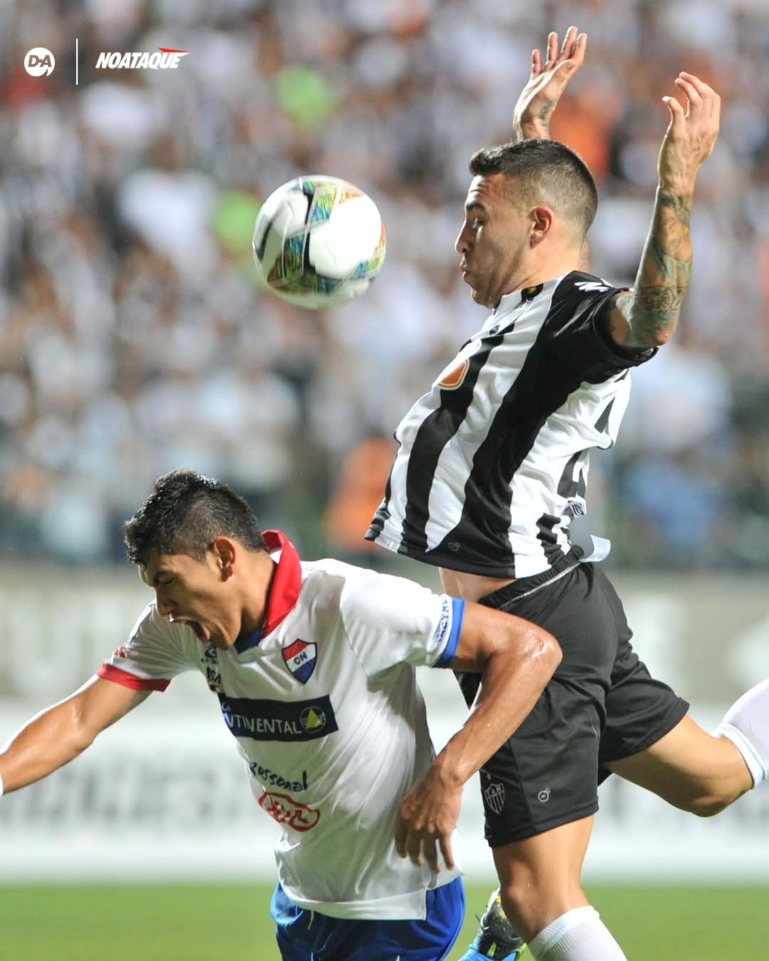 Otamendi durante passagem pelo Atlético - (foto: Edésio Ferreira) Otamendi durante passagem pelo Atlético - (foto: Edésio Ferreira)