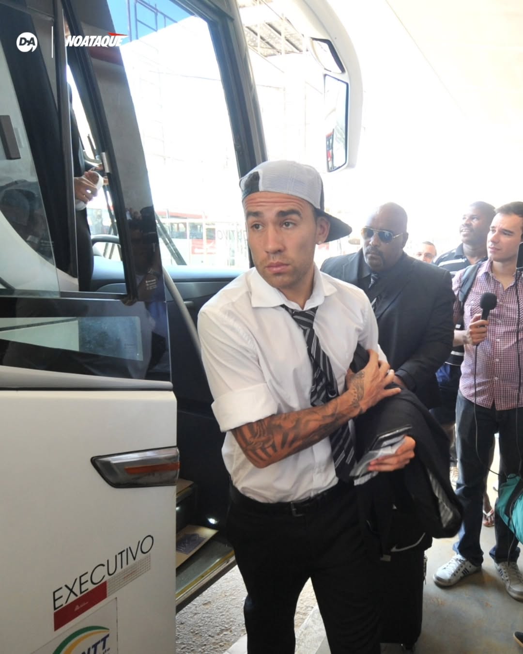 Otamendi durante passagem pelo Atlético