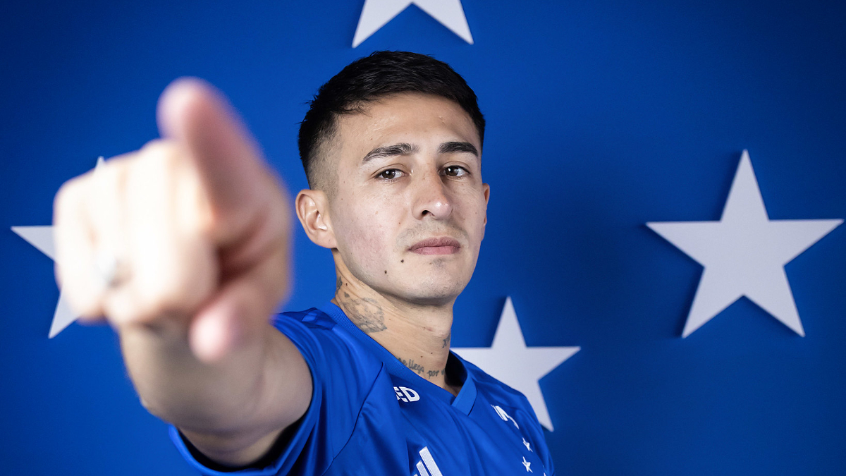 AO VIVO: assista à apresentação de Gabriel Rojas no Cruzeiro