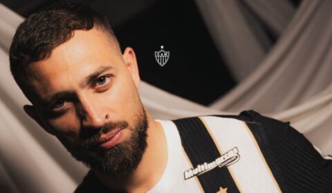 Agora é oficial! Atlético confirma contratação de zagueiro