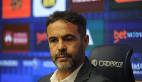 Arthur Jorge abre jogo sobre janela de transferência do Cruzeiro: ‘Plano definido’
