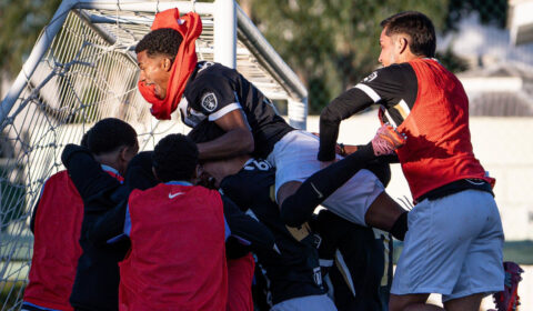 Atlético faz gol aos 90′, elimina Coritiba e se aproxima do acesso à Série A Sub-20