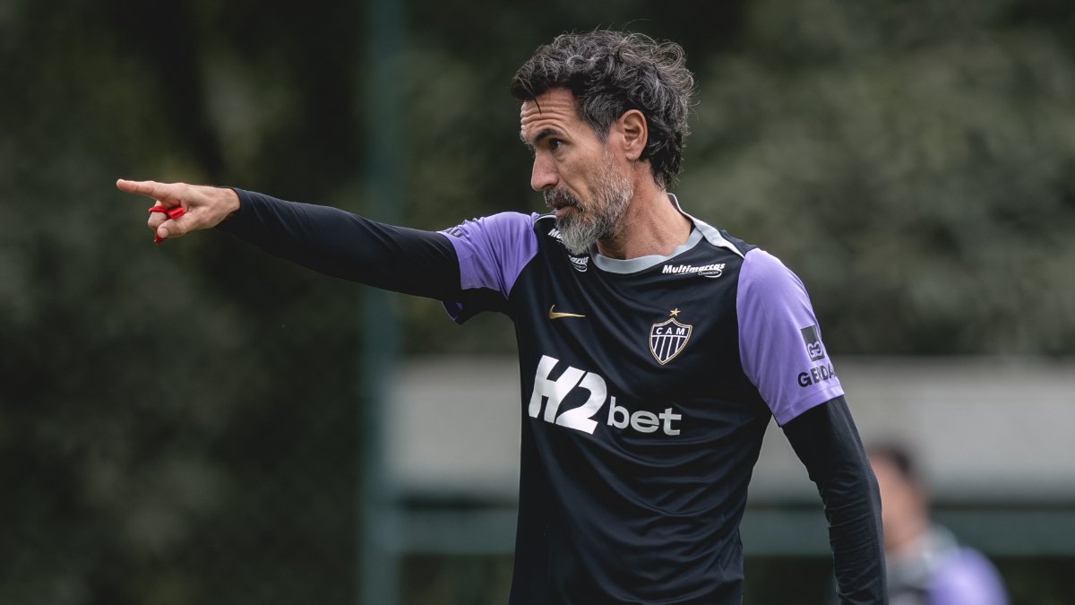 Atlético: o planejamento de Domínguez para jovens em meio à busca por reforços