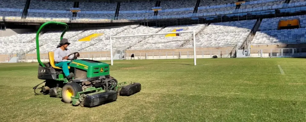 Com Cruzeiro de férias, Mineirão inicia plantio do gramado de inverno