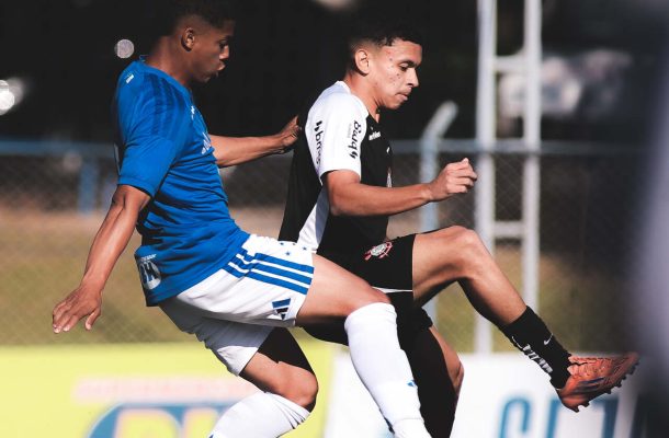 Corinthians vence o Cruzeiro em BH e sobe na tabela do Brasileiro Sub-20
