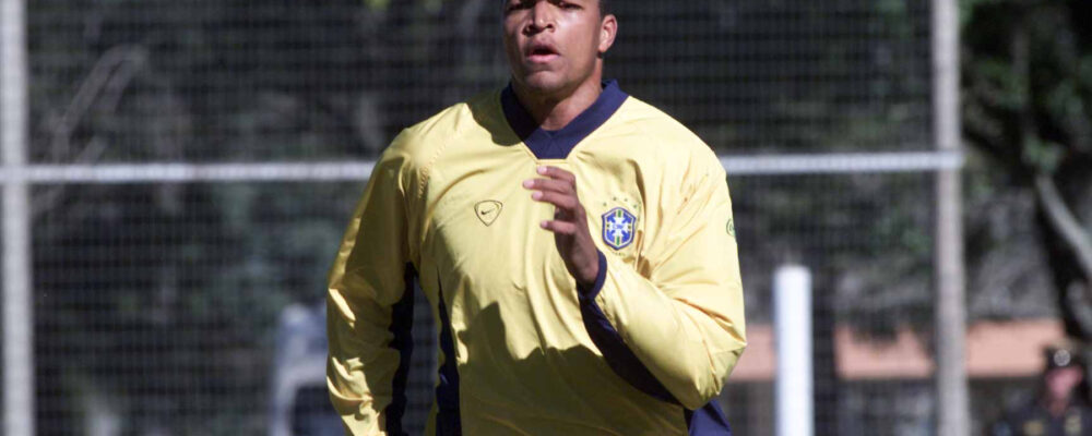 Craque dos anos 1990 representou Cruzeiro em todos os torneios possíveis pela Seleção