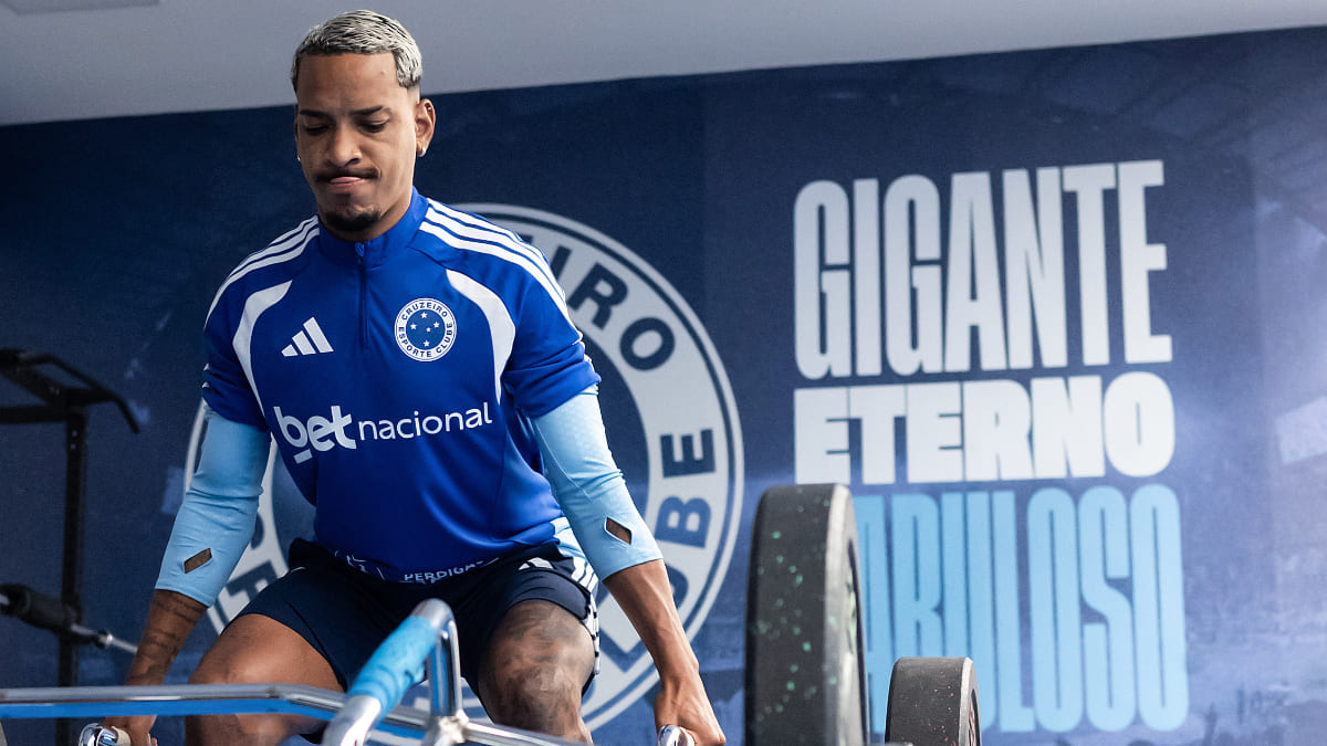 Cruzeiro negocia amistosos com clube do Brasil e do Uruguai durante intertemporada
