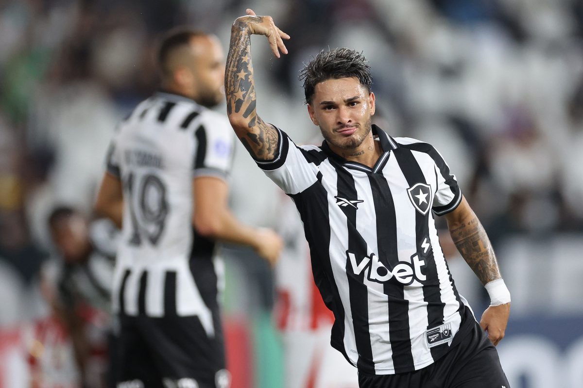 Em qual canal vai passar o jogo Botafogo x Racing hoje (6/5)?