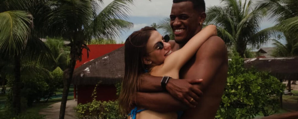 Esposa de jogador do Cruzeiro mostra primeiro dia em novo clube