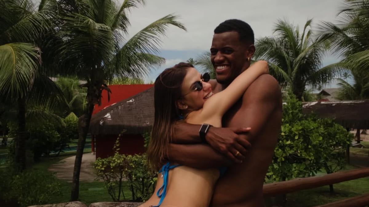 Esposa de jogador do Cruzeiro mostra primeiro dia em novo clube