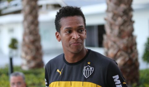Ex-atacante do Atlético, Jô é preso pela quinta vez por atraso em pensão