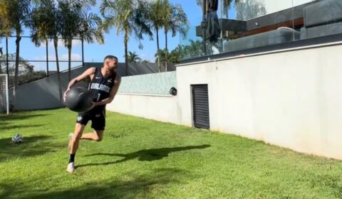 Ídolo do Atlético, Everson publica vídeo de treino intenso durante as férias
