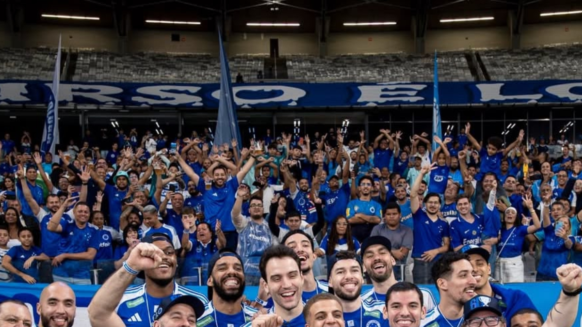 Ídolo do Cruzeiro manda primeiro recado à torcida após retorno
