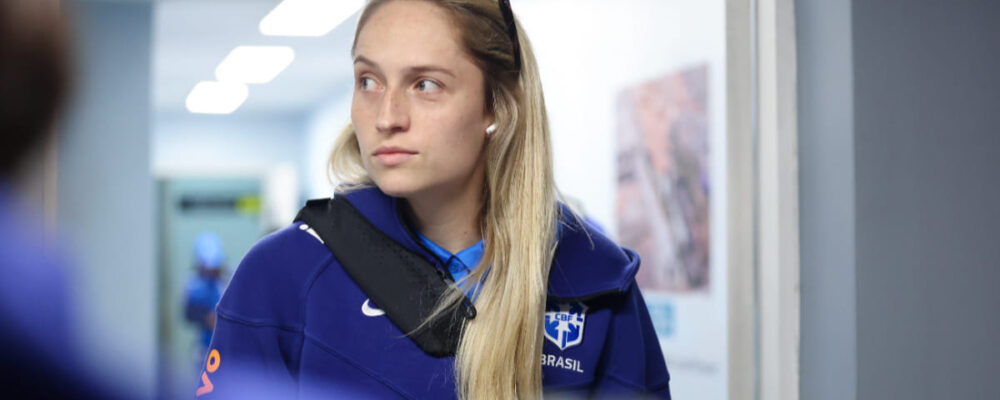 Isa Haas se rende a plano ‘desafiador’ de Arthur Elias na Seleção: ‘Me sinto bem’