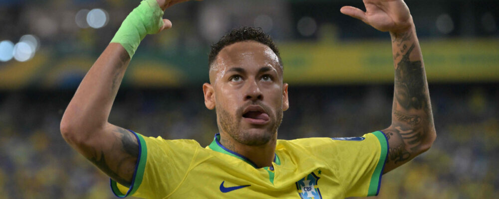 João Leite traça paralelo entre Neymar e Reinaldo e defende justiça ao atacante da Seleção