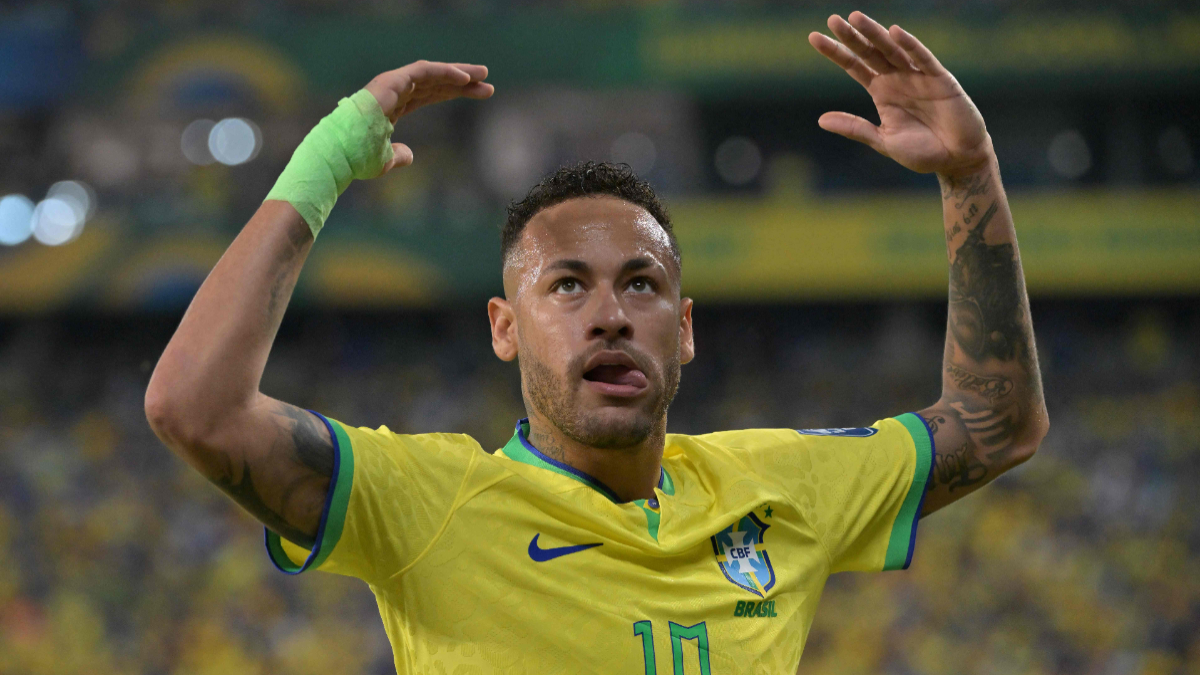 João Leite traça paralelo entre Neymar e Reinaldo e defende justiça ao atacante da Seleção