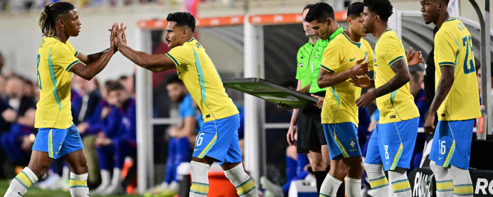 Jogador convocado por Ancelotti para a Copa do Mundo é afastado por clube