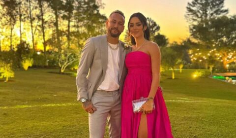 Jogador que pertence ao Cruzeiro participa de chá revelação da filha de Neymar