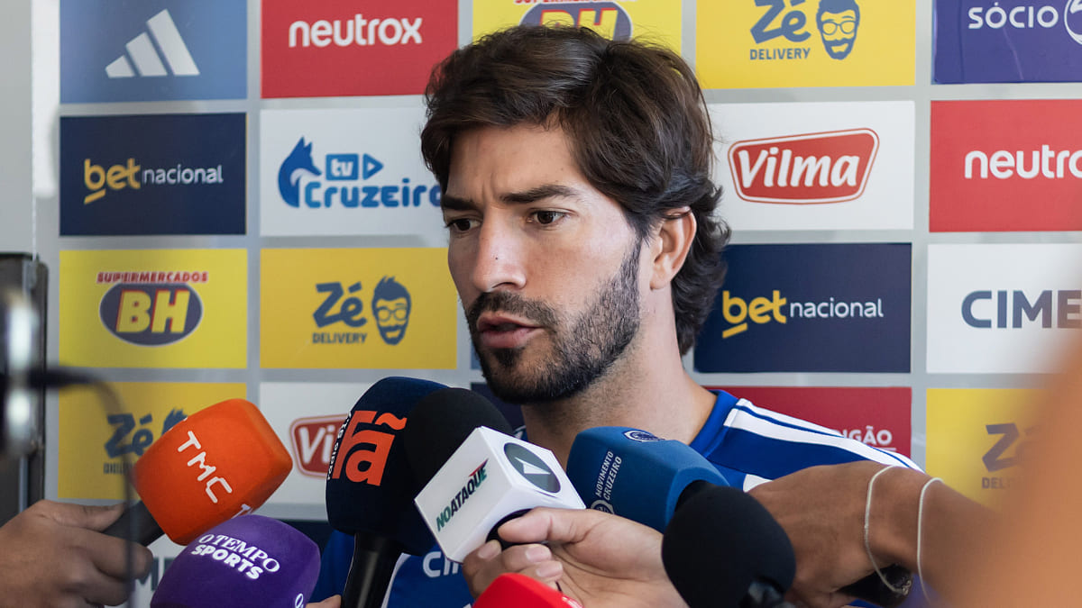 Lucas Silva detalha despedida de Kaiki e pede: ‘Que possa voltar ao Cruzeiro’