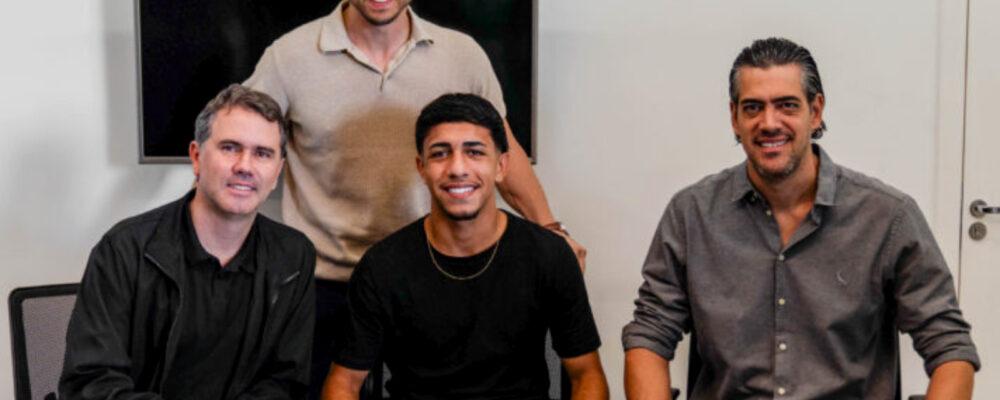 Os cinco jogadores que têm contrato com o Atlético até 2030