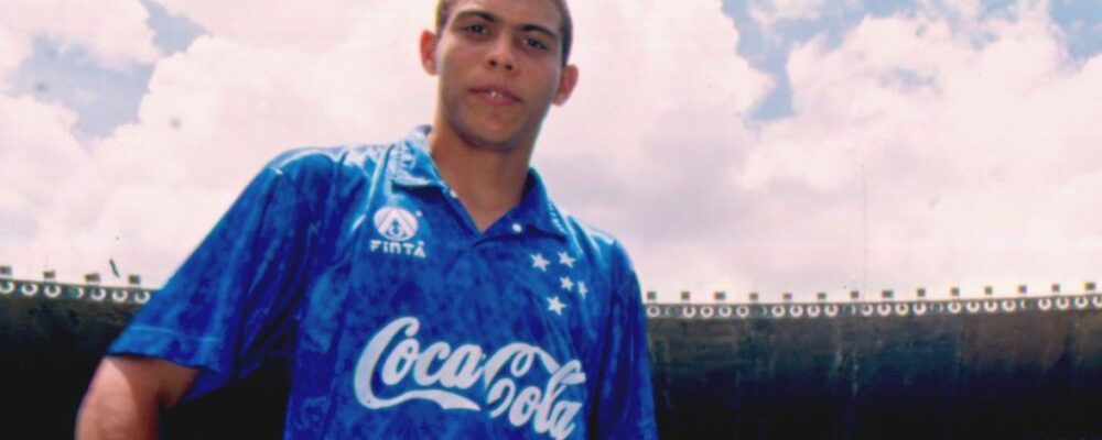 Ronaldo encantou o mundo no Cruzeiro, mas não saiu do banco na Copa de 1994