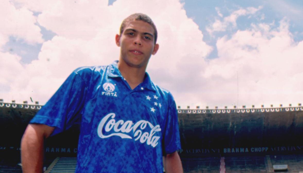 Ronaldo encantou o mundo no Cruzeiro, mas não saiu do banco na Copa de 1994