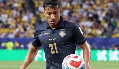 Técnico do Equador é criticado por posicionamento de jogador do Atlético na Copa 2026