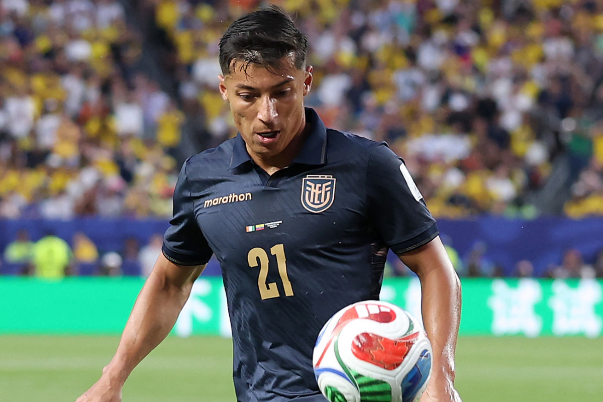 Técnico do Equador é criticado por posicionamento de jogador do Atlético na Copa 2026