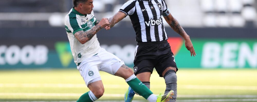 Villalba falha, e Botafogo cede empate ao Coritiba pelo Brasileiro