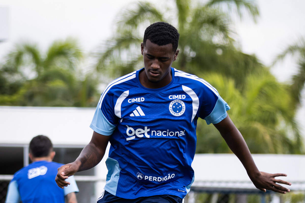 Zagueiro do Cruzeiro deverá jogar em clube inglês no segundo semestre