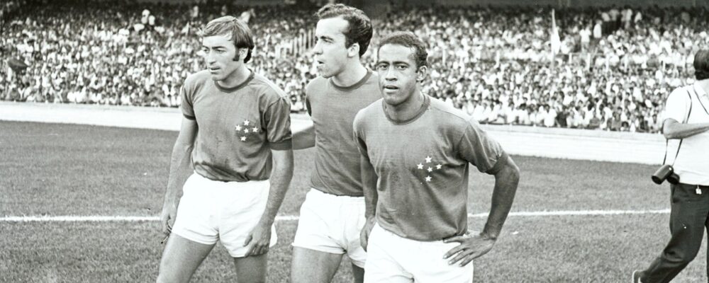‘Se fosse assim antigamente, estava todo mundo milionário’: ídolo do Cruzeiro relembra simplicidade e glória de 1966