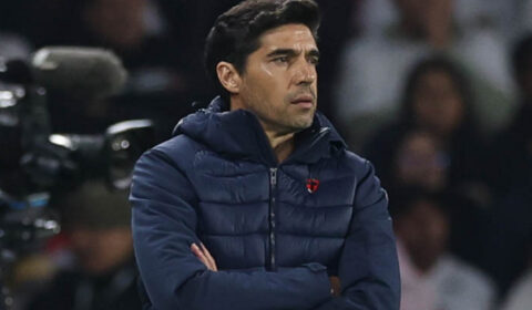 Abel reage a lances polêmicos em Vitória x Palmeiras