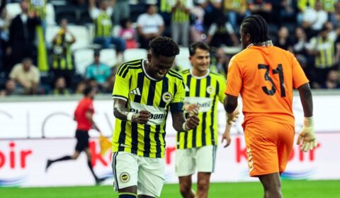 Alvo do Atlético, Fred brilha em reestreia pelo Fenerbahçe